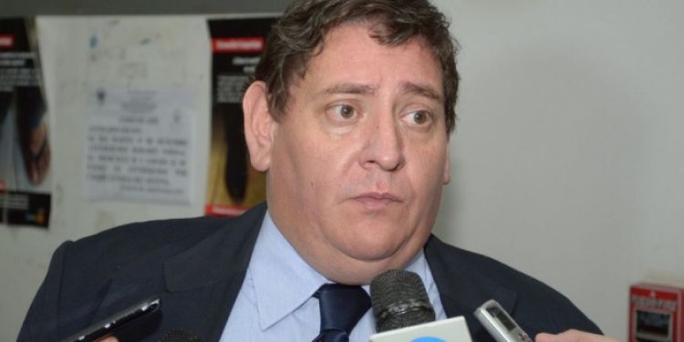 Acusan a 10 personas de extorsión y estafa y piden elevación de la causa a juicio oral y público