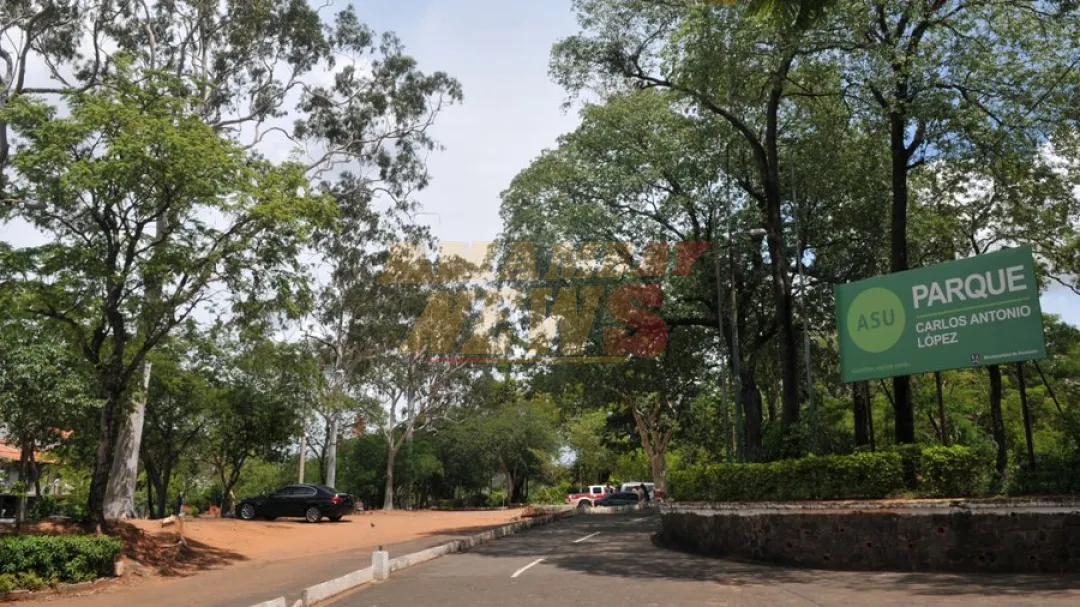 Hallan sin vida a un hombre en el parque Carlos Antonio López de Asunción