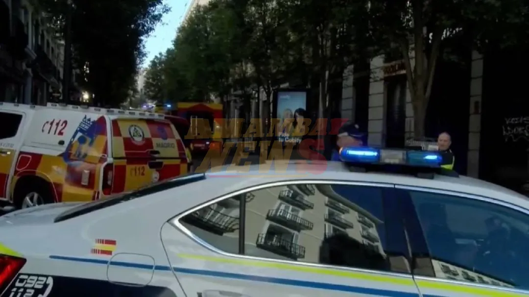 Hay cuatro desaparecidos y tres heridos por el derrumbe de un edificio en Madrid