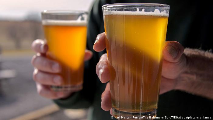 Conozca la innovadora cerveza que utiliza agua de ducha reciclada