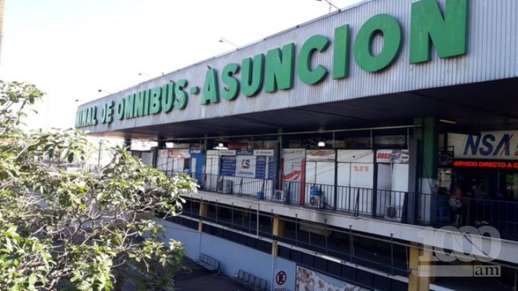 Trabajadores de la terminal se manifiestan contra supuestas irregularidades