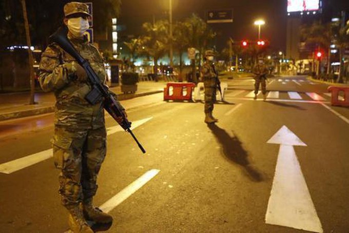 Comenzó el toque de queda nocturno en 15 provincias peruanas