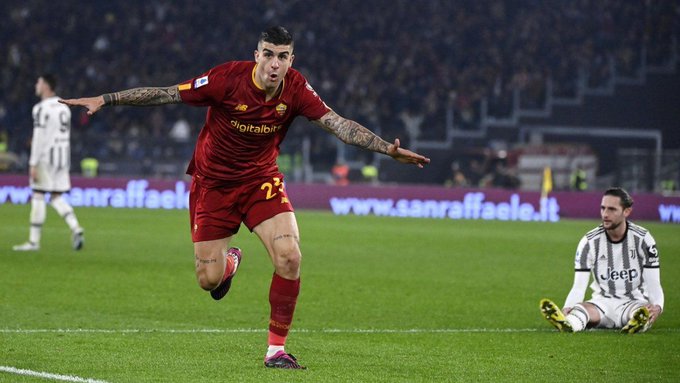 Roma frena a Juventus y vuelve a la zona 'Champions'