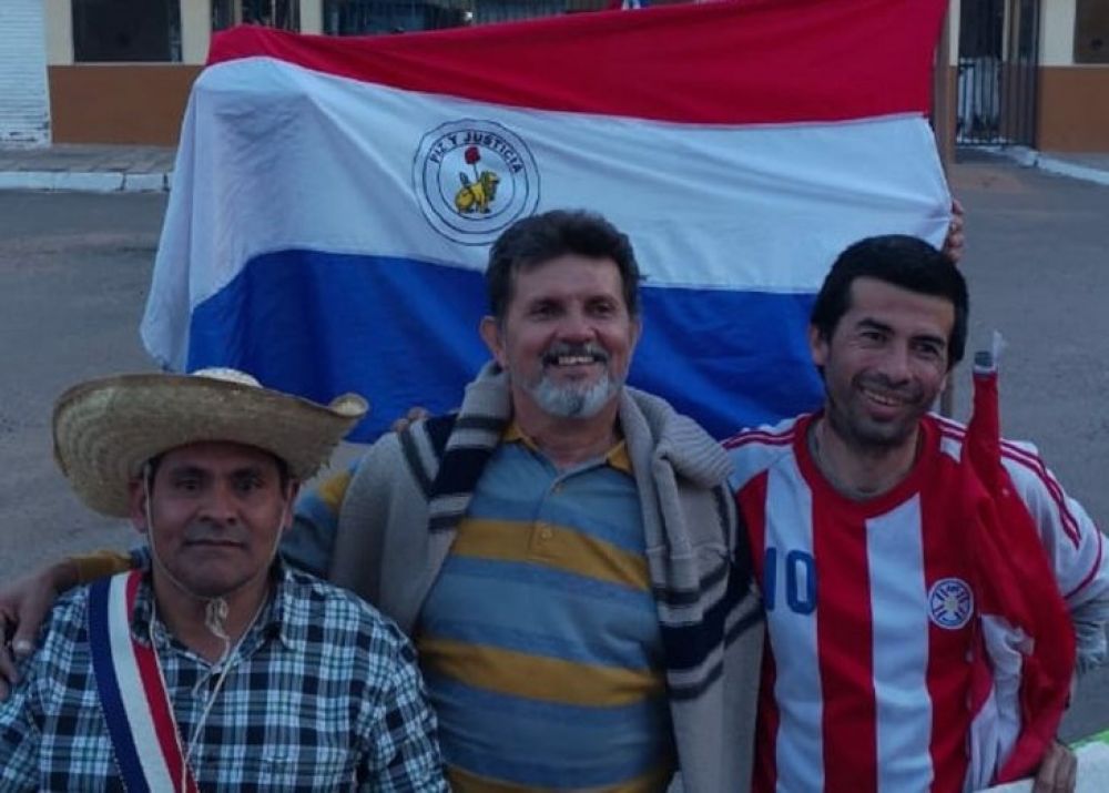 Liberan a manifestantes que escracharon a monseñor Valenzuela