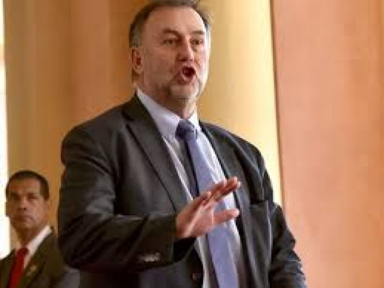 Argentina con retrasos en el pago por el uso de la energía de Yacyretá, según Benigno López