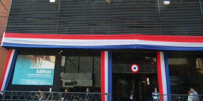 Aprueban desembolso para renovar becas a más de 3.300 estudiantes