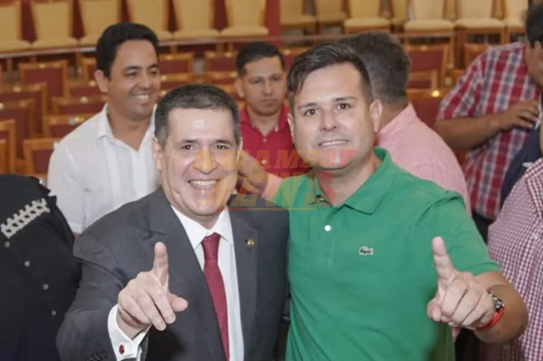 Diputado cartista Carlos Godoy intentó indagar bienes de Messer sin citar la causa