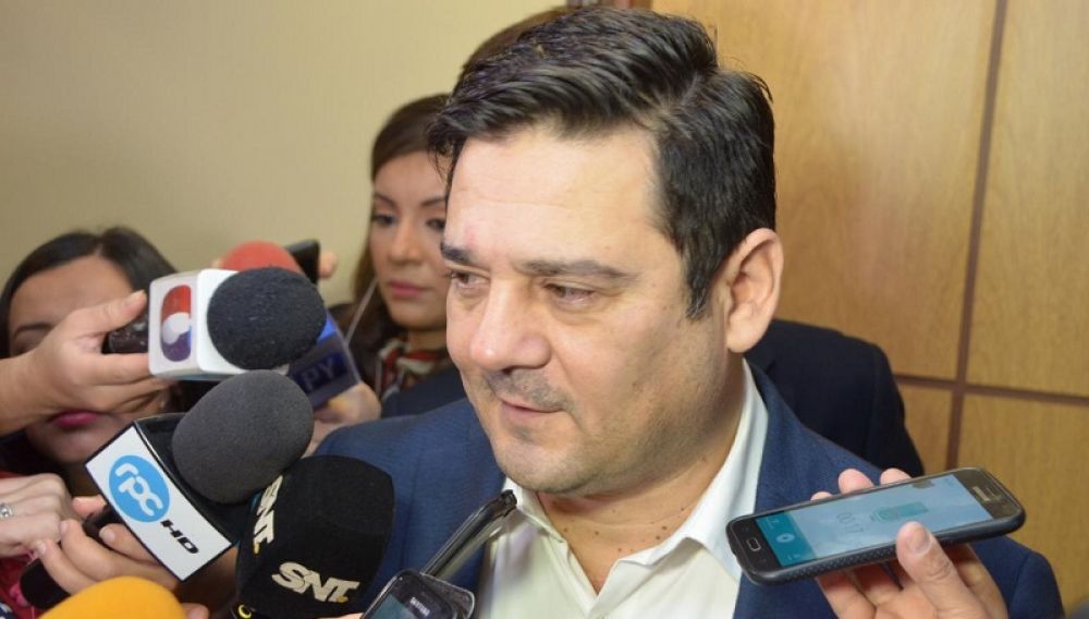 Convocan a sesión para tratar hoy pérdida de Investidura de Salyn Buzarquis