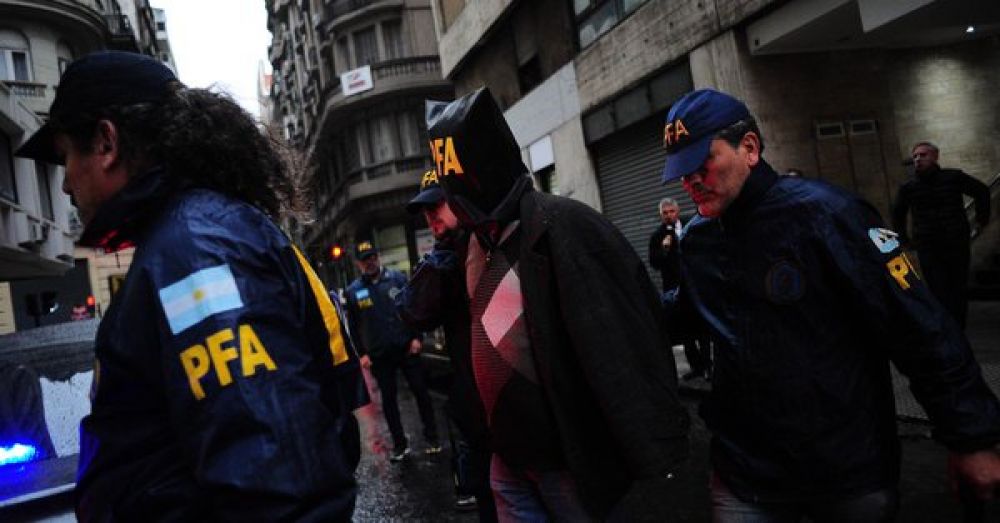 Argentina: Detienen a uno de los atacantes que dispararon frente al Congreso