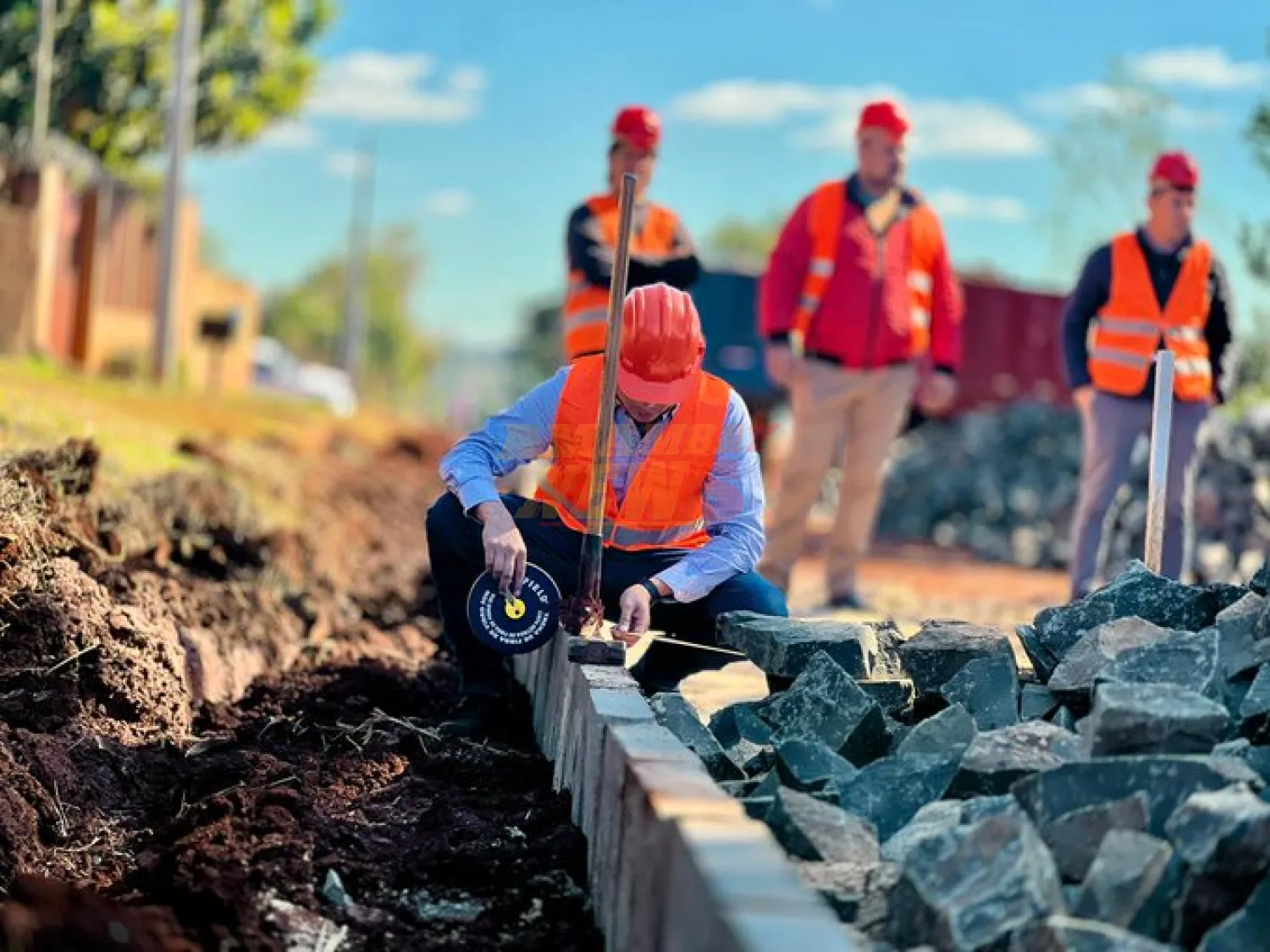 Plan 1.000 inicia obras viales en el distrito de Obligado