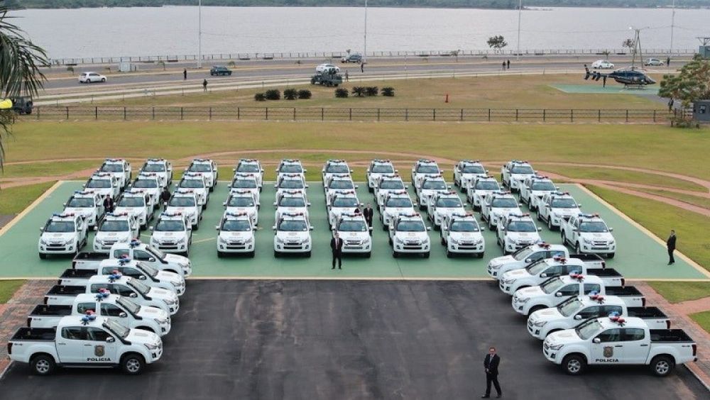 Entregan a la Policía 50 nuevas patrulleras