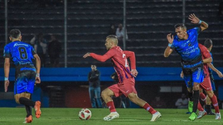 Luis Fariña se pone a punto y podría ser opción para Cerro Porteño
