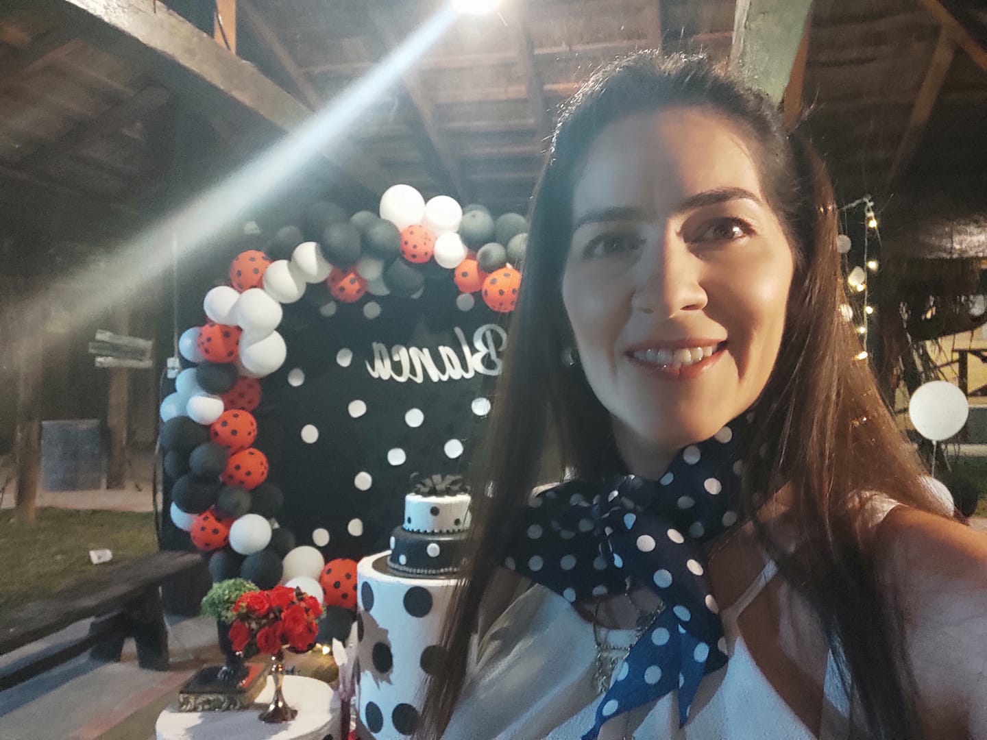 Carolina Yunis de Acevedo: Que tu camino se llene de luz y sonrisas a cada segundo. ¡Feliz Año Nuevo!