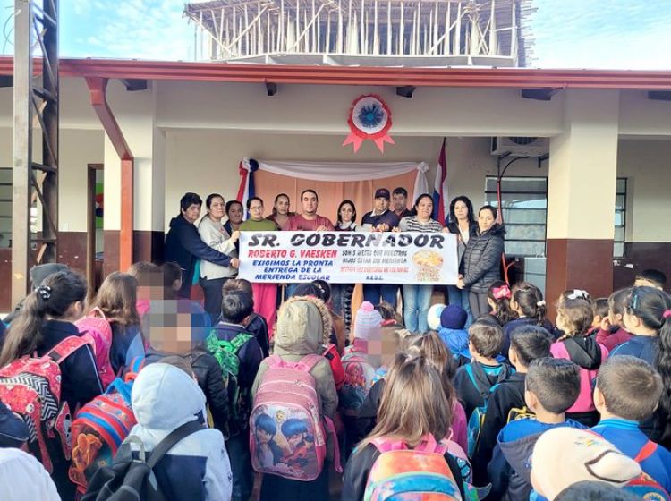 Repudian a Vaesken por retraso de merienda escolar y por compra de “cereales de oro”