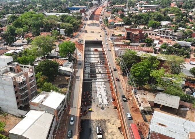 Tres Bocas: inició el asfaltado del túnel y se proyecta habilitarlo para las fiestas