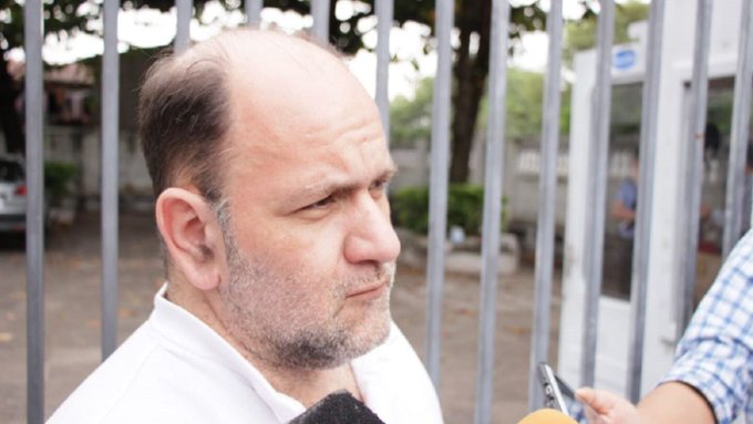 “No se puede tapar el sol con un dedo”, sostiene Lemir ante quejas por falta de insumos