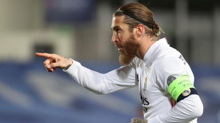 Ramos cada vez más lejos del Real