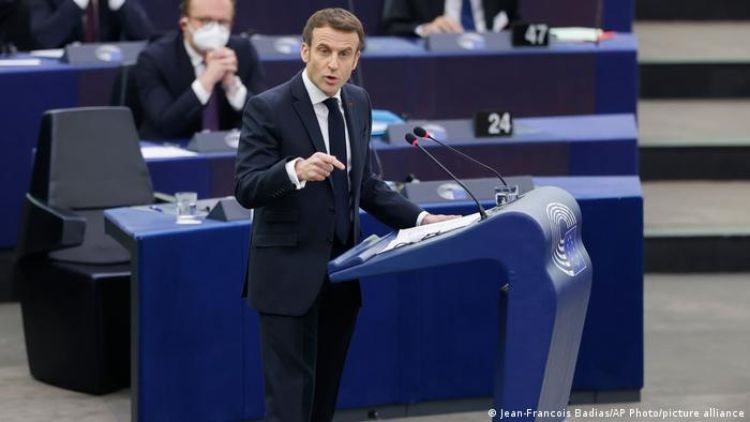 Macron propone incluir el aborto en la Carta de la UE de Derechos Fundamentales