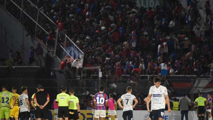 Cerro Porteño-2 de Mayo, suspendido por razones de seguridad