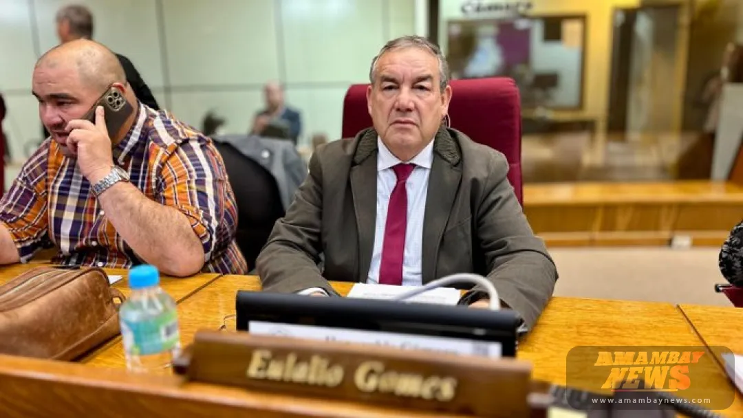 Familiares y autoridades velan los restos del diputado Lalo Gomes en Asunción