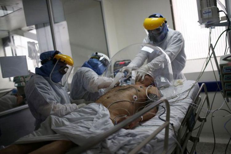 Cerca del colapso, médicos de Bogotá piden cuarentena en toda la ciudad
