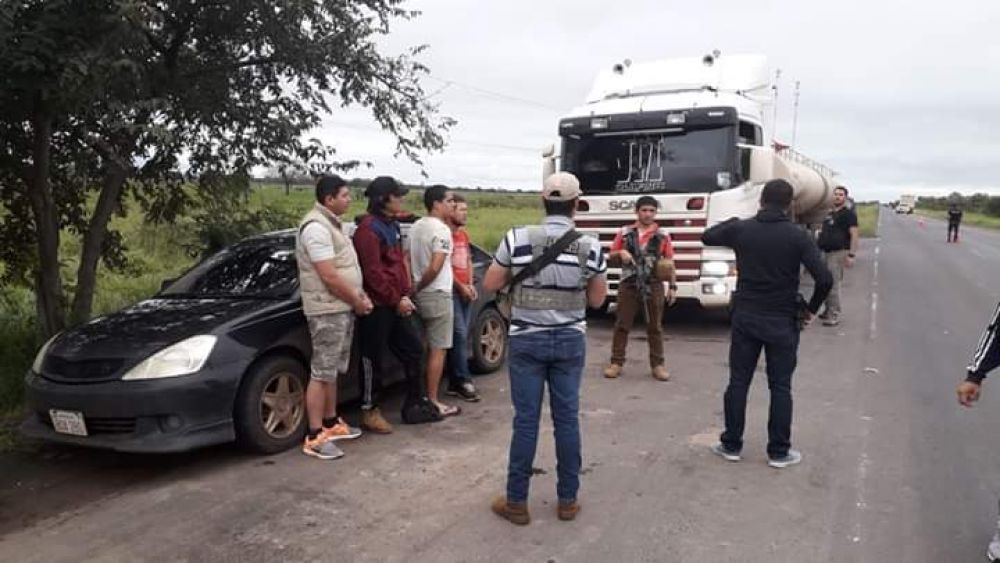 Cae camión cisterna cargado de marihuana