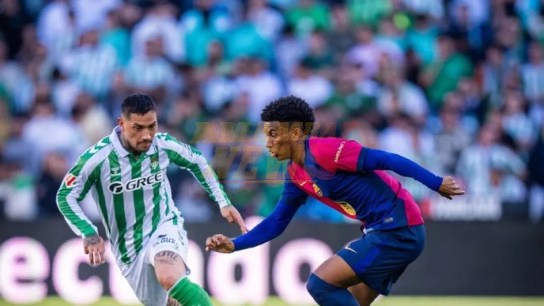 Betis rescata un empate ante el Barcelona