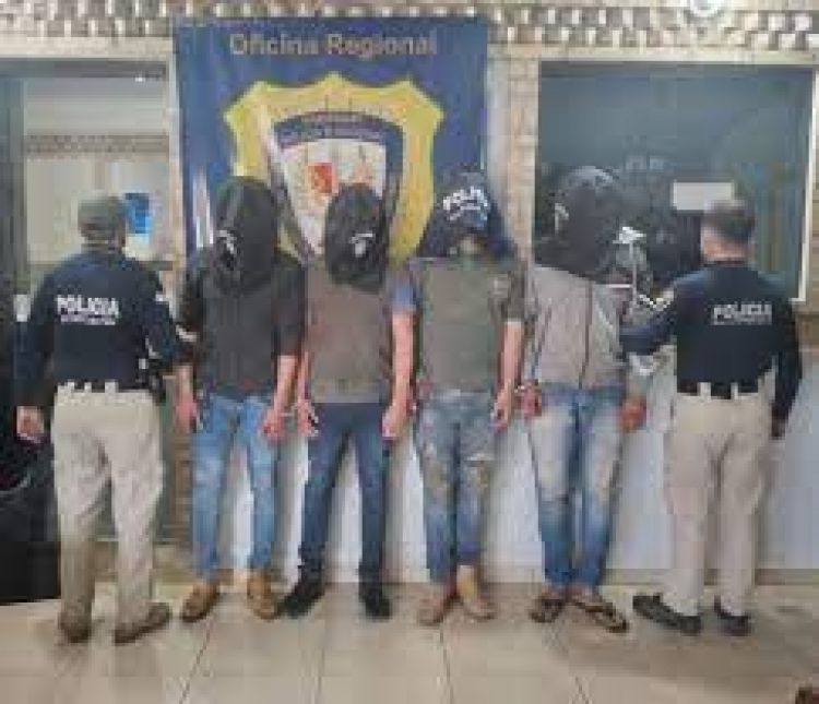 Detenidos por simulación de un secuestro declaran en fiscalía
