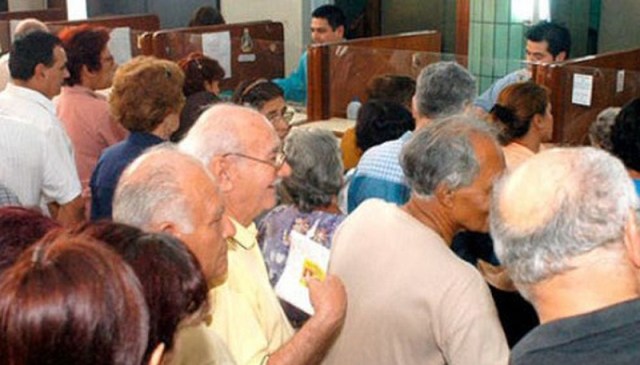 Jubilados y pensionados de la Caja Fiscal hoy percibirán sus haberes