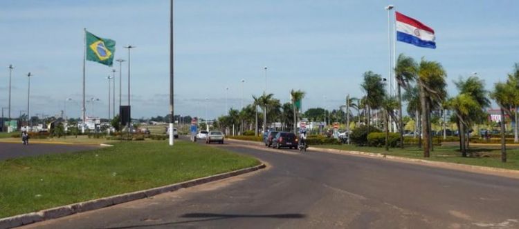 Estudian eventual reanudación de transporte de pasajeros entre Paraguay y Brasil