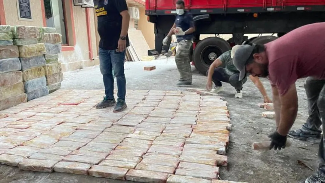 Imputan y piden prisión para chofer detenido con carga de marihuana