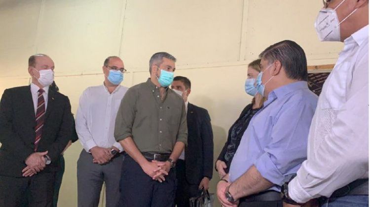 Marito inaugura camas en sede militar y vuelve a evitar a la prensa