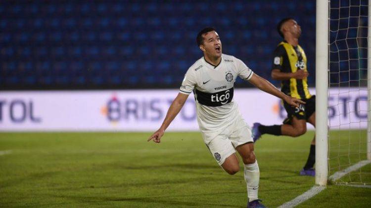 Néstor Camacho deja Olimpia y podría volver a un viejo amor