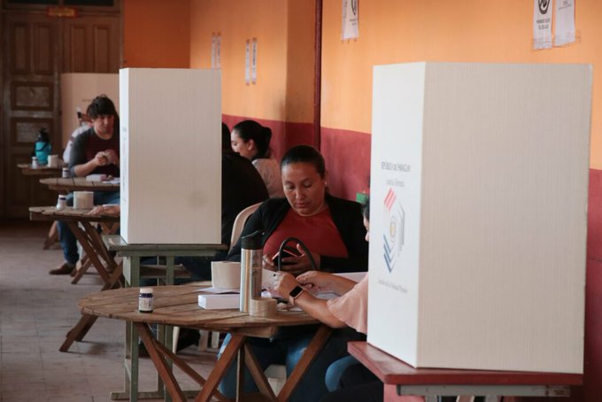 Rechazan idea de que miembros de mesa sean obligados a expedir facturas