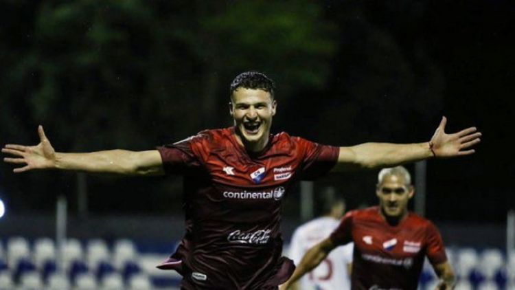 Nacional recibe al Rojo de Mallorquín