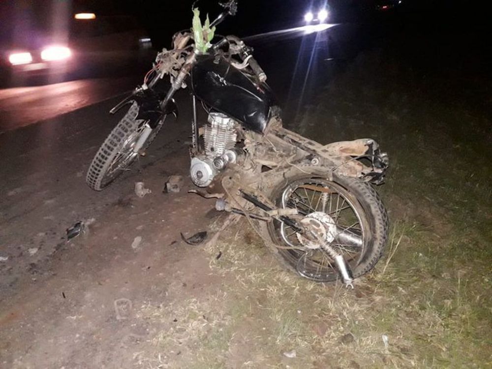 Conductor mató a un motociclista y huyó