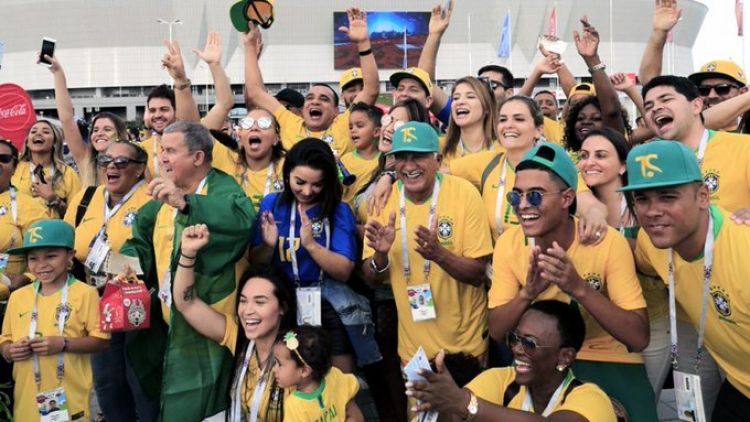 Brasil habilitó un partido de fútbol con público por primera vez desde la pandemia