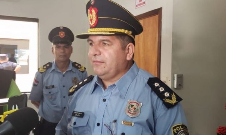 Comandante pide acelerar inmunización a policías de primera línea