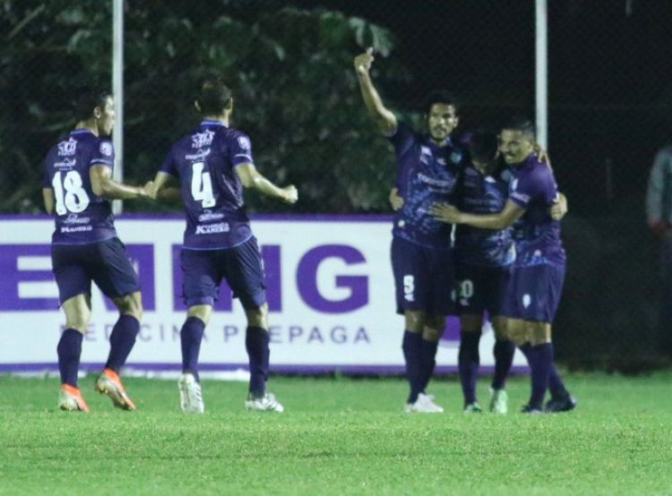 El "12" y Guairea abren la fecha 9 del Clausura