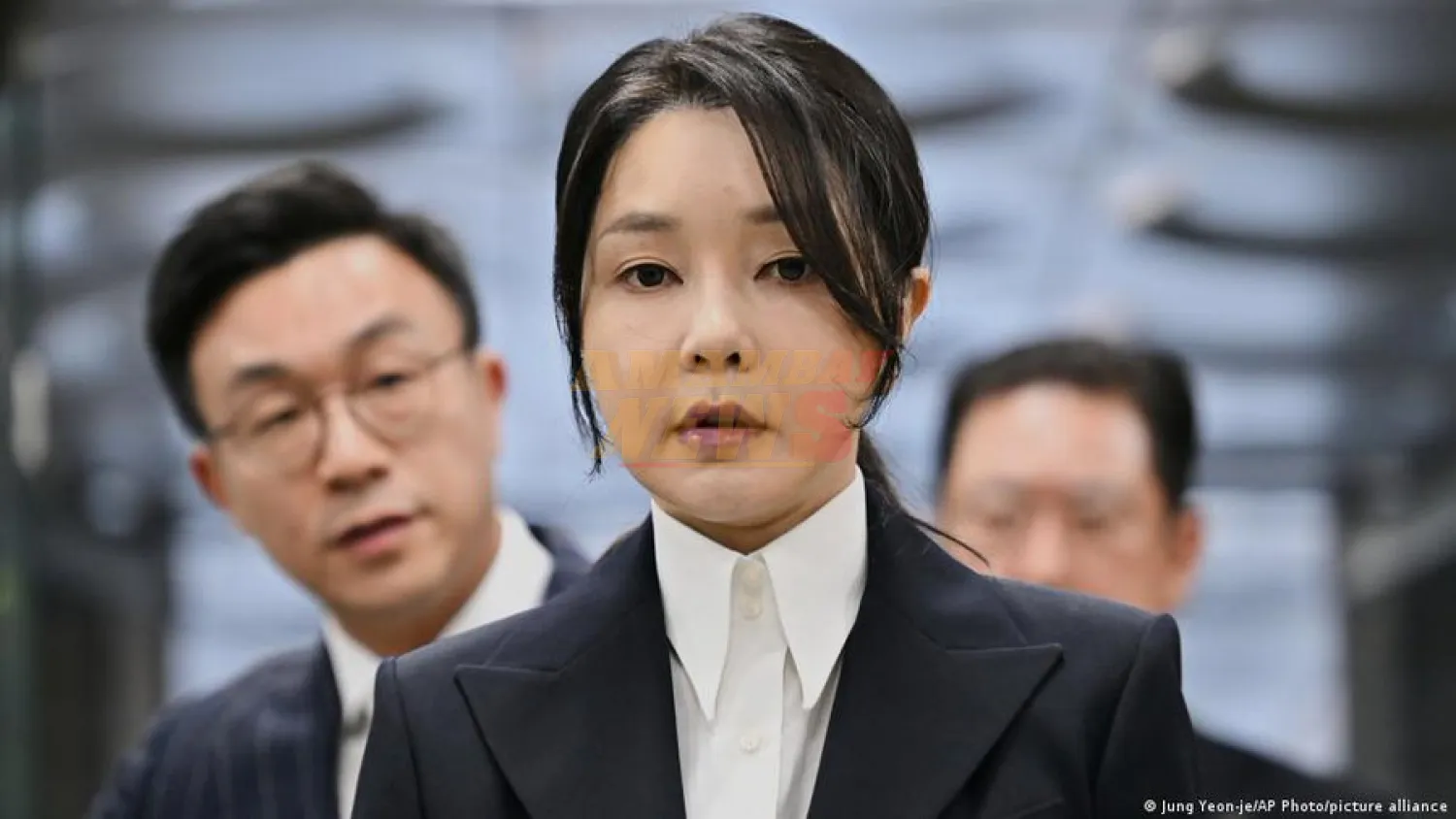 Condenan por corrupción a ex primera dama surocoreana Kim