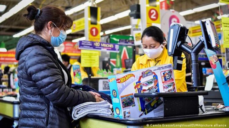 Covid-19: Colombia elimina el uso de la mascarilla en sitios cerrados