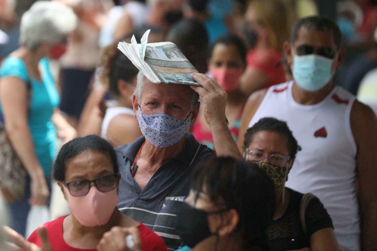 Brasil registra 204 muertes por Covid en 24 horas