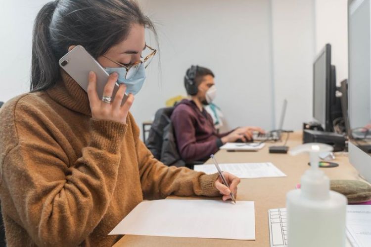 Hablan de más de 100 vacancias en vidriera de empleo