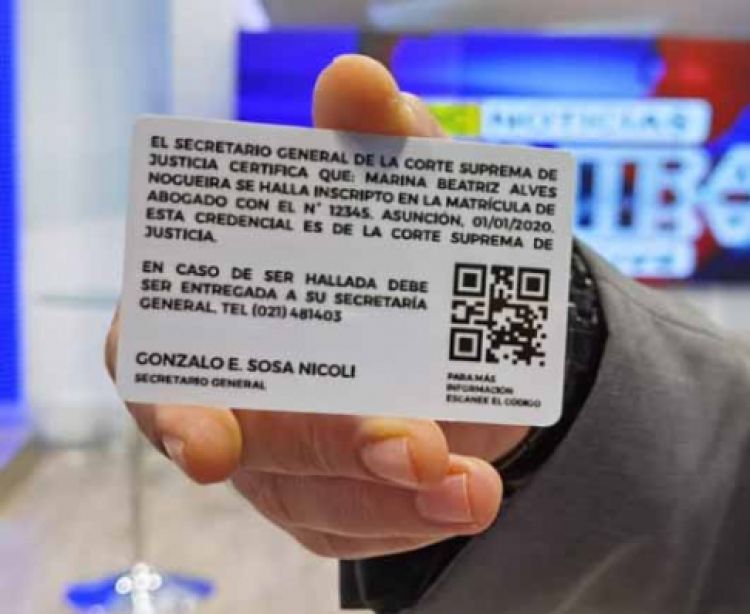 Continúa proceso de renovación de carnés para abogados