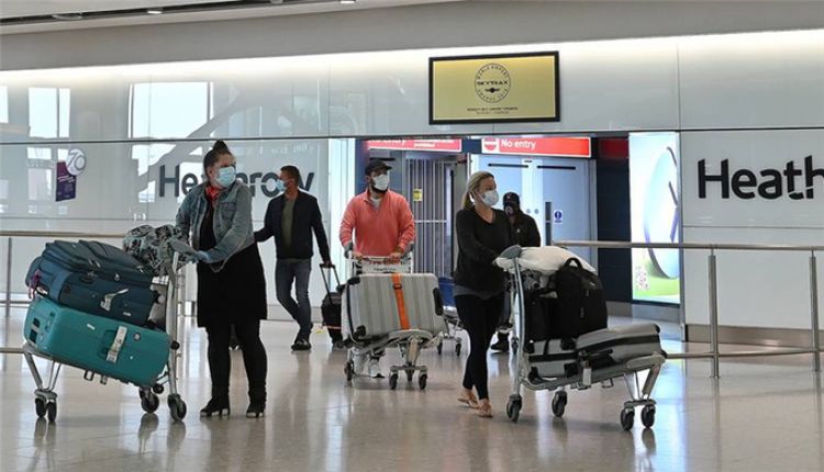 Reino Unido se plantea obligar a todos los viajeros a aislarse en hoteles
