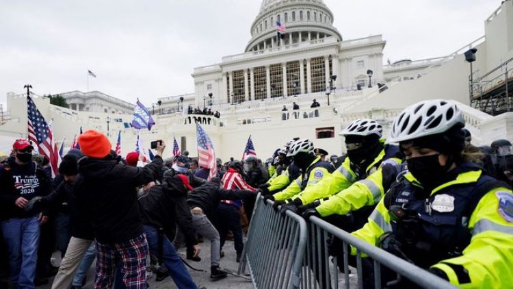 Más de 150 personas acusadas por asalto al Capitolio de EEUU