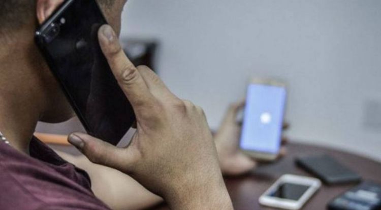 Falsos gestores hablan en radios del interior y se hacen pasar por funcionarios de Hacienda