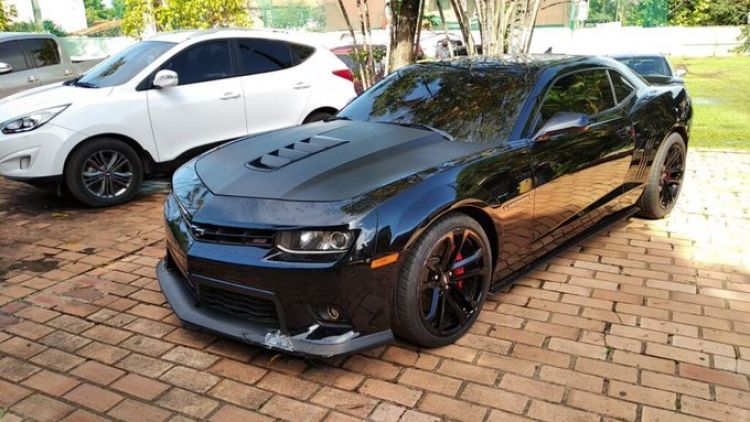 Subastan el lujoso Camaro de "Cucho" por G. 149 millones