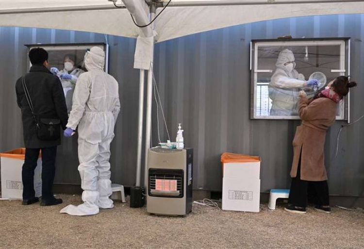 Covid-19 contabiliza en el mundo 13.816 nuevas muertes y 709.087 contagios