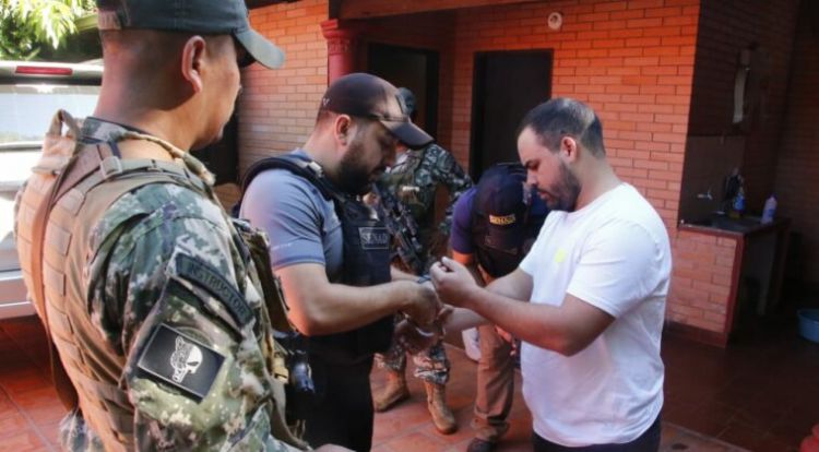 Dictan prisión para tres miembros del “clan Insfrán”
